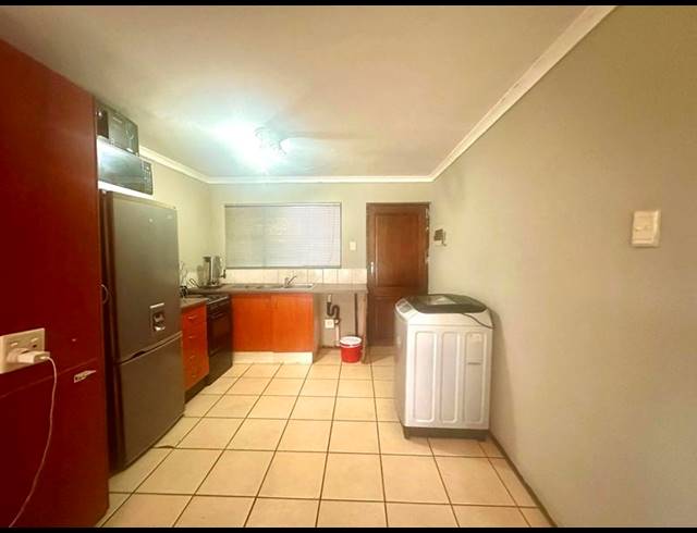 2 BEDROOM APARTMENT FOR SALE IN MONTCLAIR